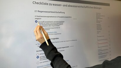 Es ist ein Bildschirm zu sehen auf dem die Checkliste aufgerufen wurde.